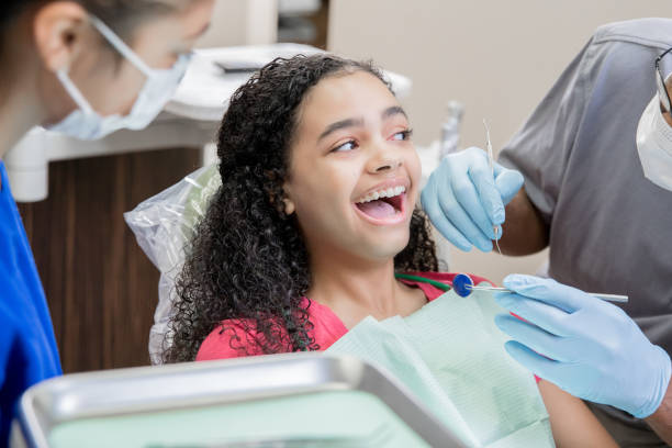 Best Dentist Open Late Near Me  in Mundelein, IL