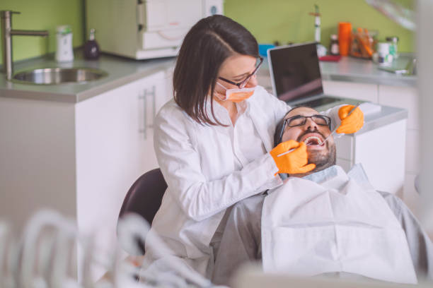 Best Cracked Tooth Emergency Dentist  in Mundelein, IL